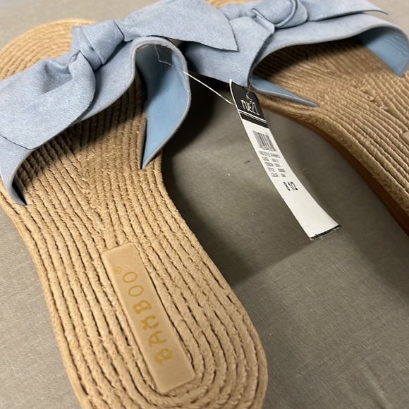 NWT Bow Tie Sandals from Rue 21 - Picture 2 of 4